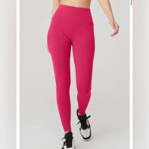 High waist Alo Yoga Airbrush leggings MEDIUM in Magenta Crush NWT
